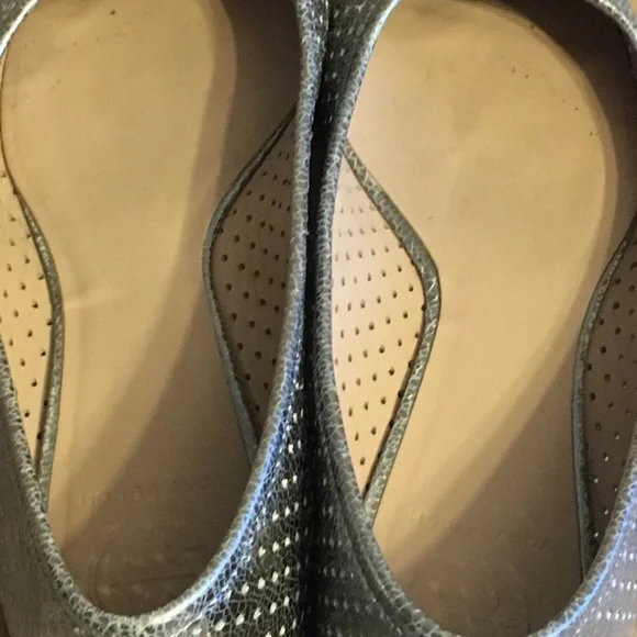 TORY BURCH USED REVA PEWTER FLATS - Picture 4 of 6